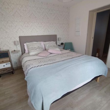 Chambre Entre Mer Et Campagne Greville-Hague Exteriör bild